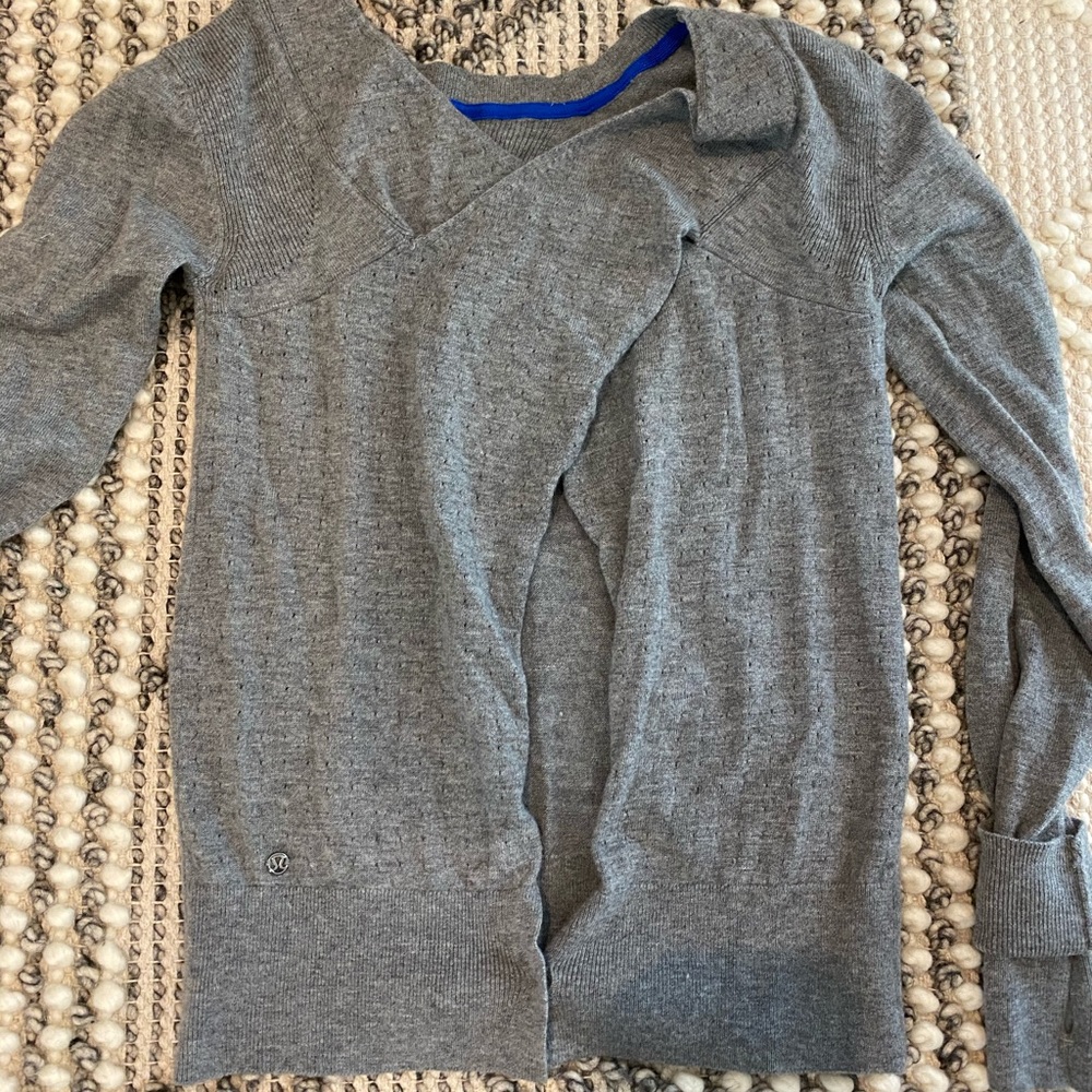 Lululemon gray wool sweater with cute back